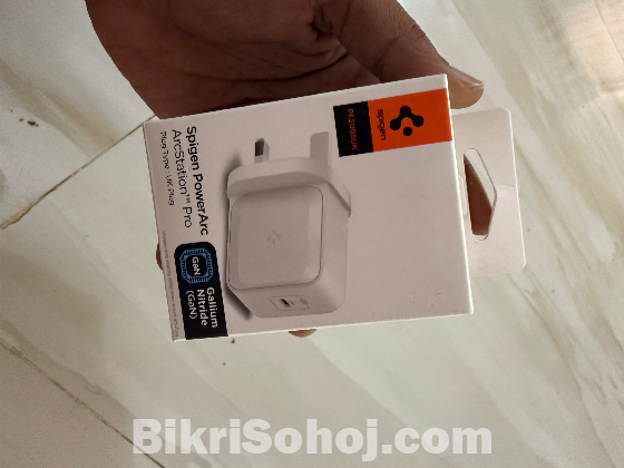 Power Addapter for iphone 16pro mex (without Cable)